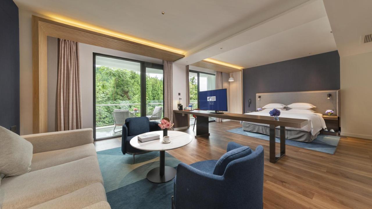Holiday Inn Express Qiliping By Ihg Emeishan Eksteriør bilde